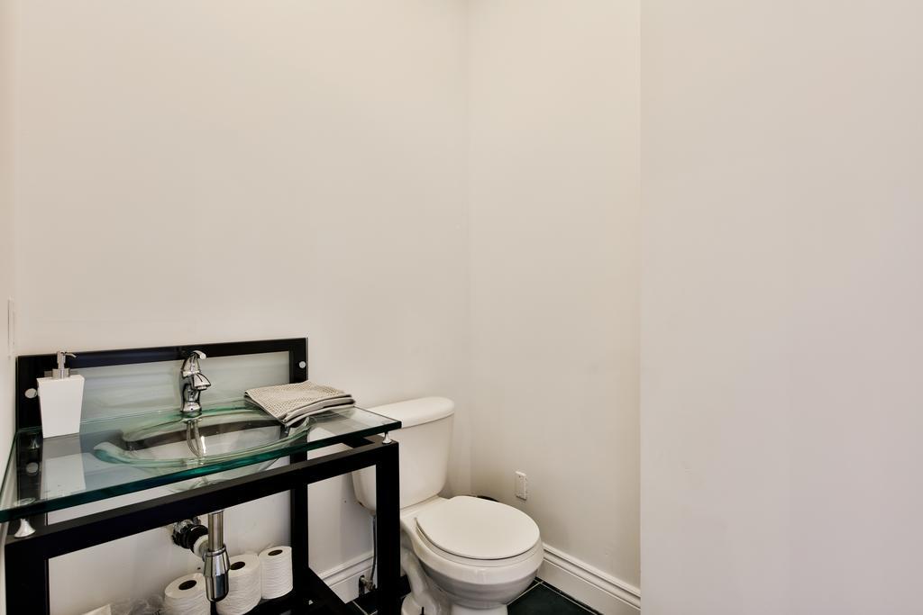 Le St-Lau Loft Apartment มอนทรีอัล ภายนอก รูปภาพ