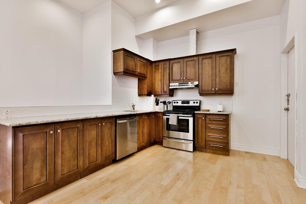 Le St-Lau Loft Apartment มอนทรีอัล ภายนอก รูปภาพ