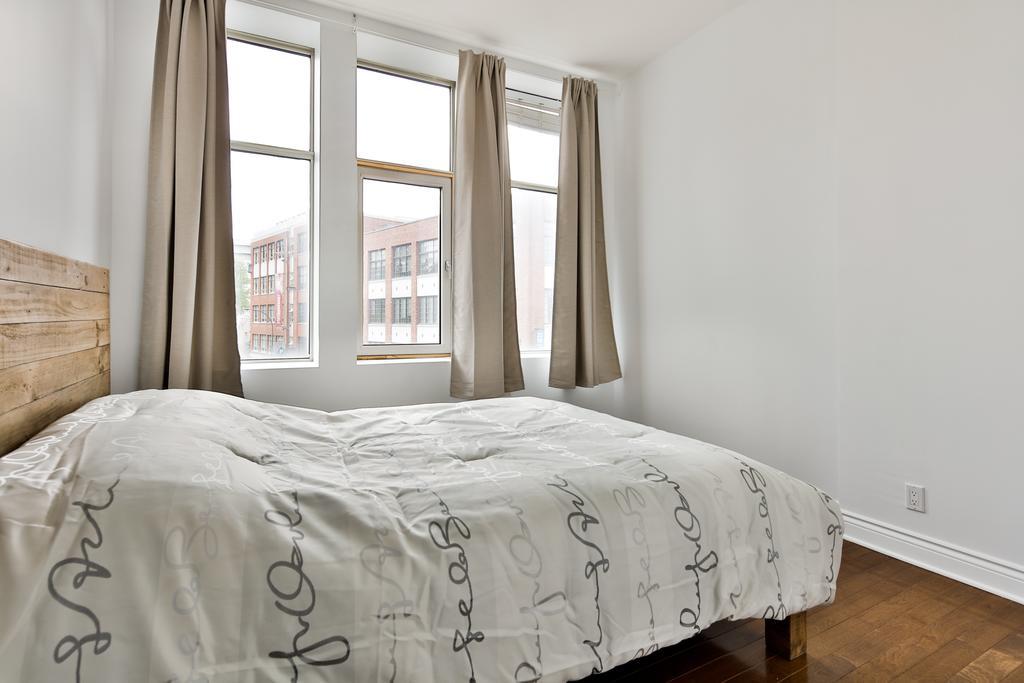 Le St-Lau Loft Apartment มอนทรีอัล ภายนอก รูปภาพ
