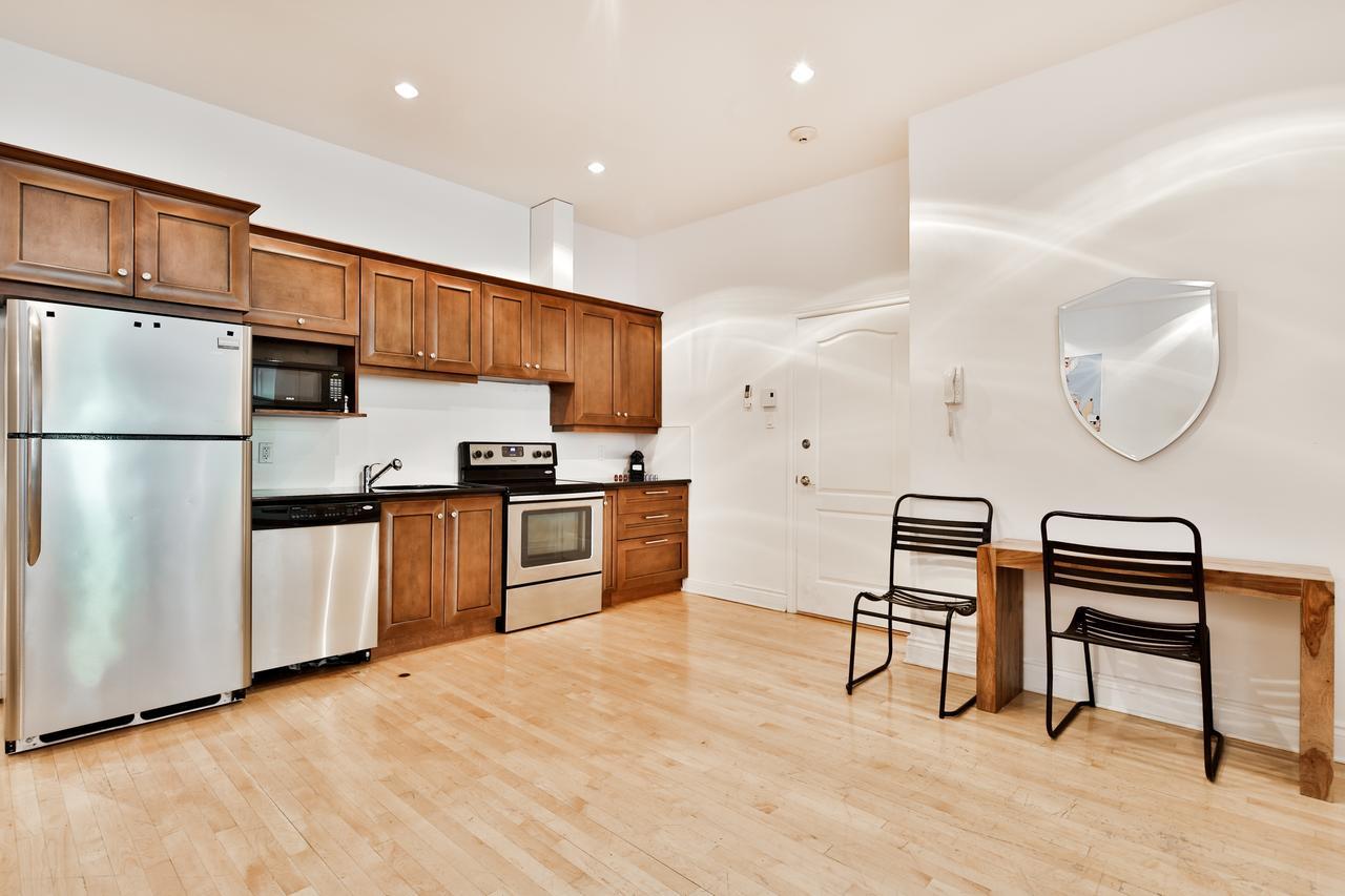 Le St-Lau Loft Apartment มอนทรีอัล ภายนอก รูปภาพ