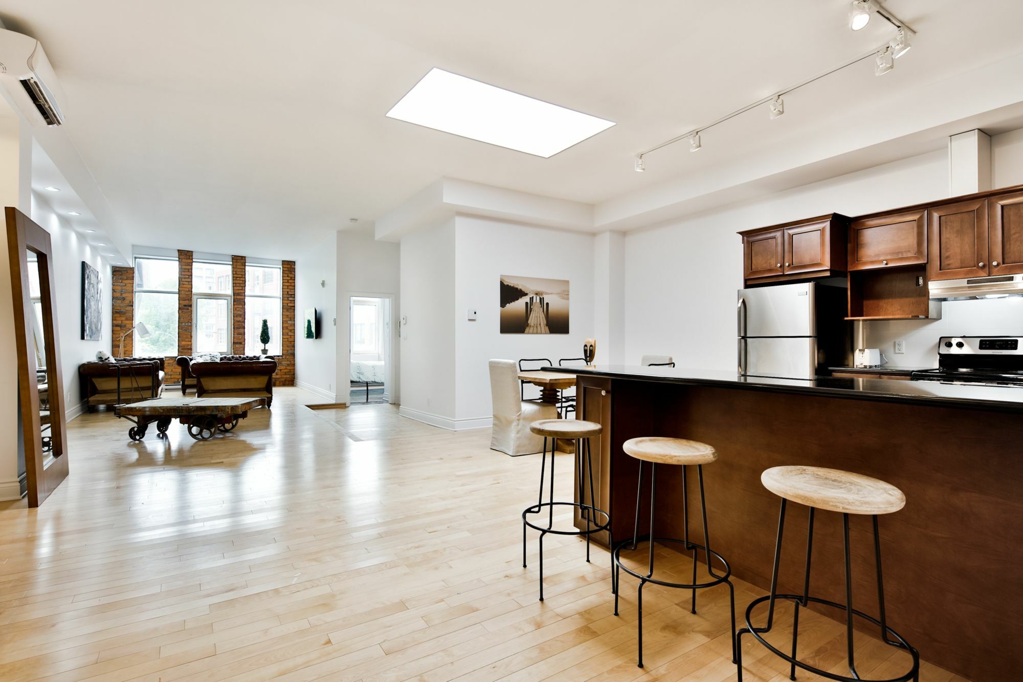 Le St-Lau Loft Apartment มอนทรีอัล ภายนอก รูปภาพ