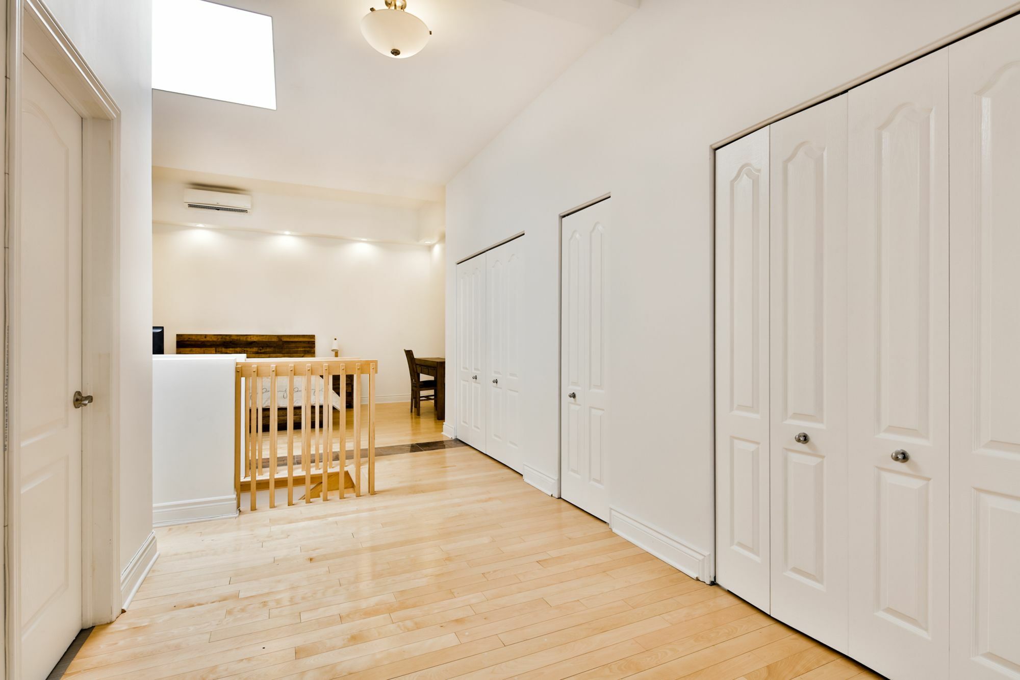 Le St-Lau Loft Apartment มอนทรีอัล ภายนอก รูปภาพ