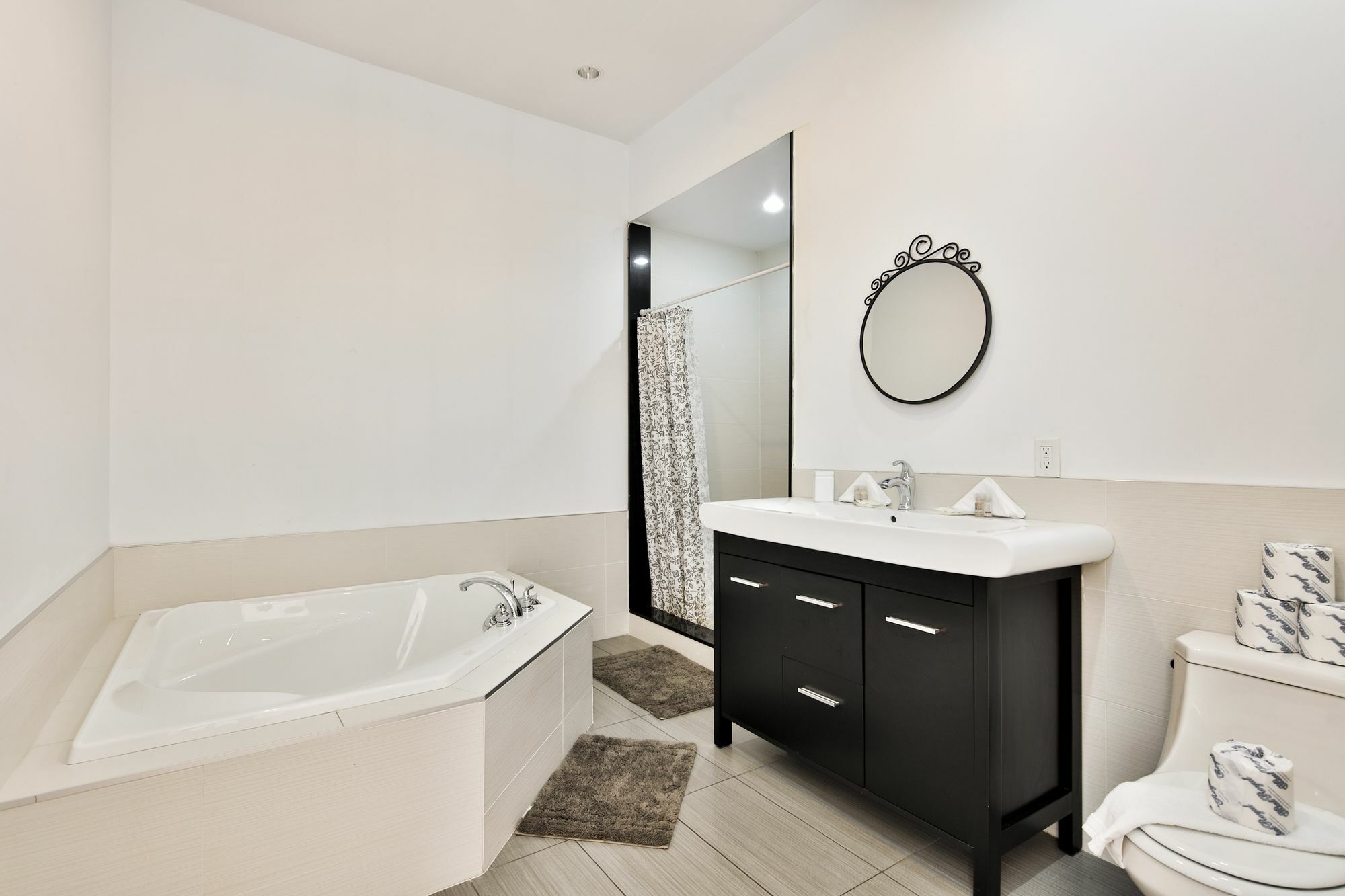 Le St-Lau Loft Apartment มอนทรีอัล ภายนอก รูปภาพ