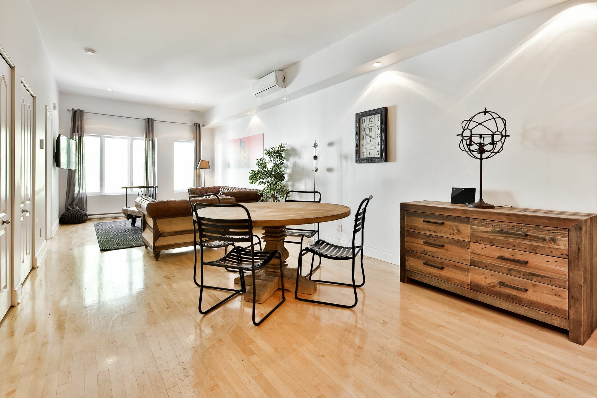 Le St-Lau Loft Apartment มอนทรีอัล ภายนอก รูปภาพ